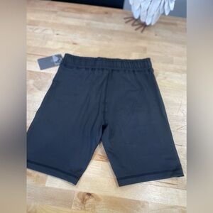 VIICAYA
Lunar Short